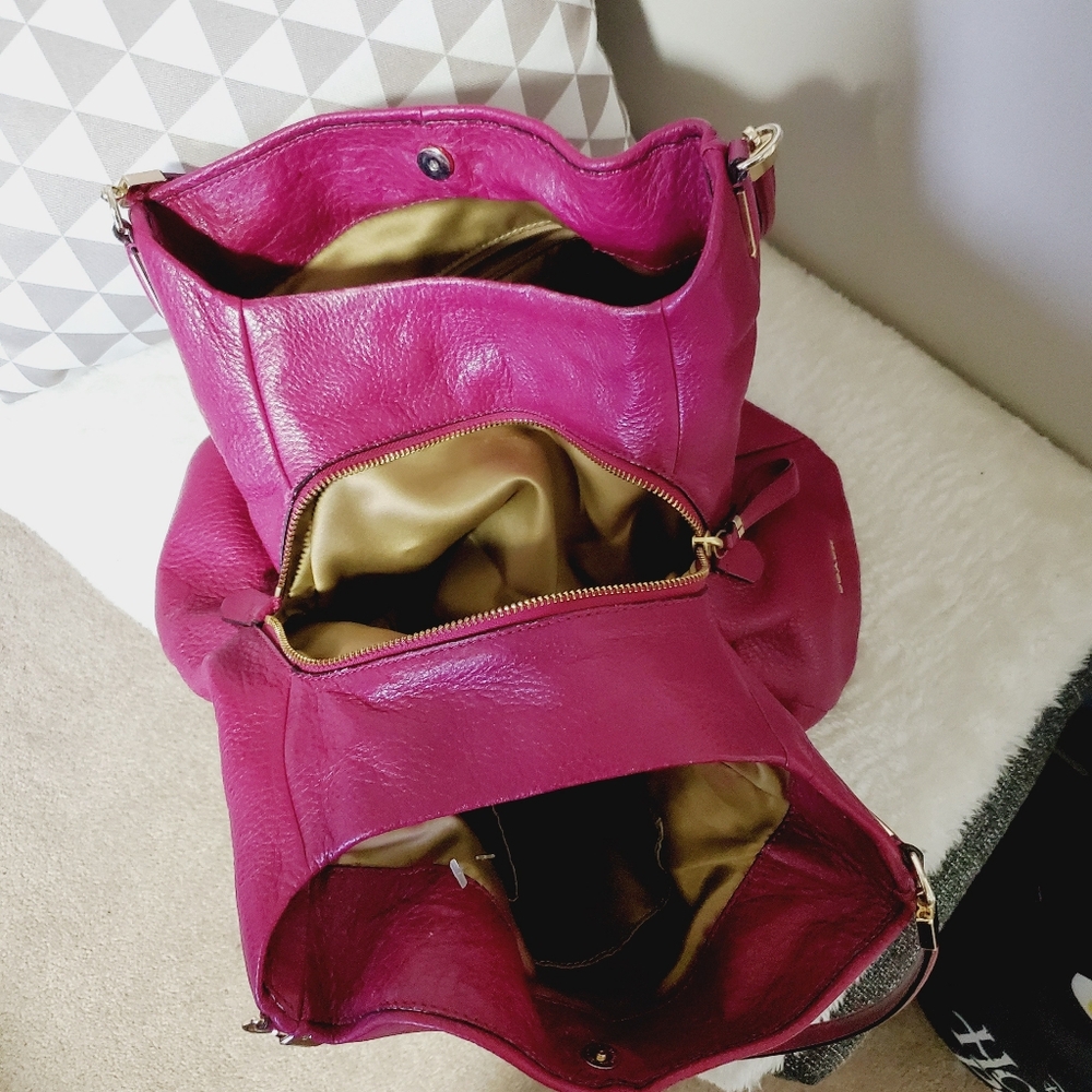 Coach Large Pebbled Leather Shoulder Bag in Berry - Picture 12 of 13